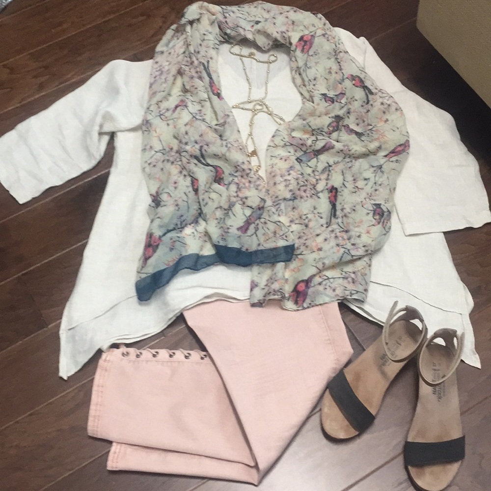 V. Large Floral Bird Motif Scarf, Gauzy Cotton Wrap Shawl, EUC, 4-season